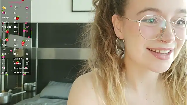 lolatheangel online show from February 4, 2:17 am