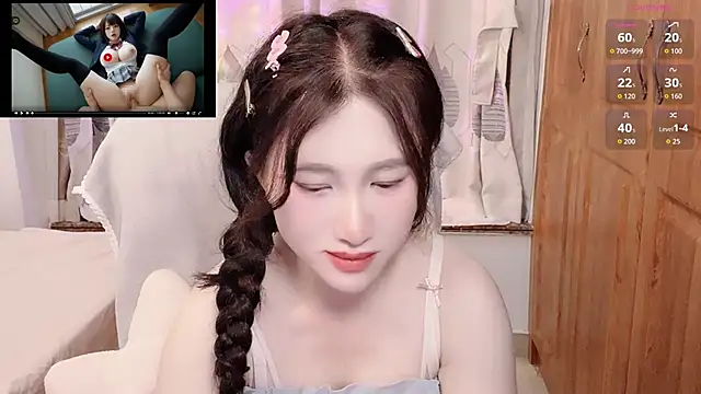 Snapshot of anna-888- chatting on October 26, 4:57 pm anna-888- online show from October 26, 4:57 pm