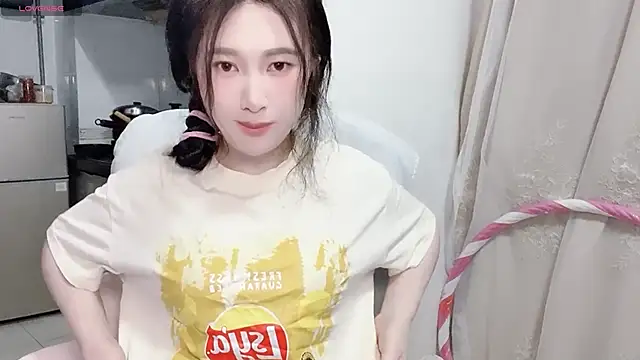 Snapshot of anna-888- chatting on November 27, 11:07 pm anna-888- online show from November 27, 11:07 pm