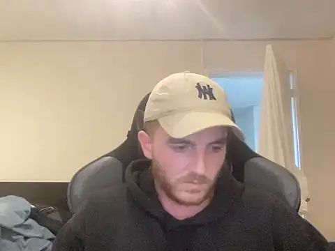 Snapshot of Hornymiker26 chatting on October 25, 2:02 pm Hornymiker26 online show from October 25, 2:02 pm