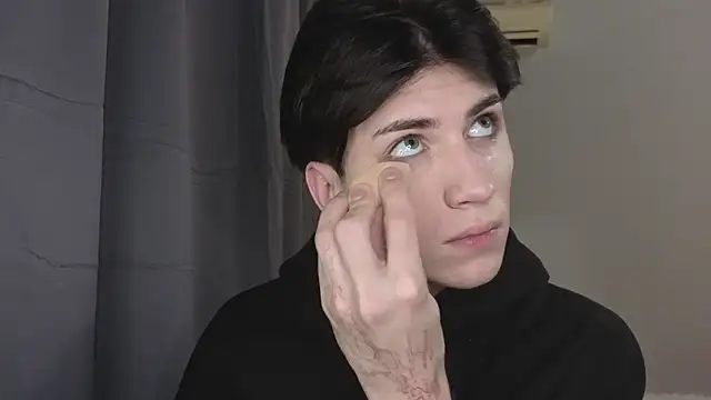 Oliver star boy  online show from November 20, 5:01 pm