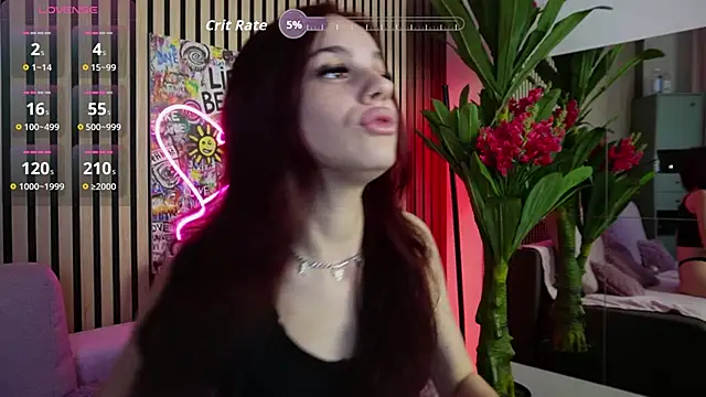 Snapshot of MirunaHaze chatting on November 13, 4:22 am MirunaHaze online show from November 13, 4:22 am