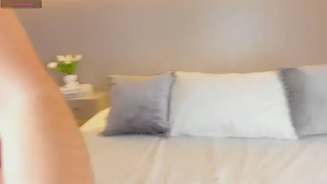 AmyColman  online show from February 24, 12:14 pm