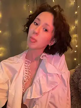 Snapshot of RimaLins chatting on December 18, 1:33 am RimaLins online show from December 18, 1:33 am