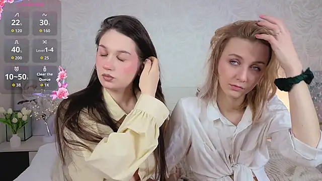 Snapshot of betweenUse chatting on December 15, 4:50 am betweenUse online show from December 15, 4:50 am