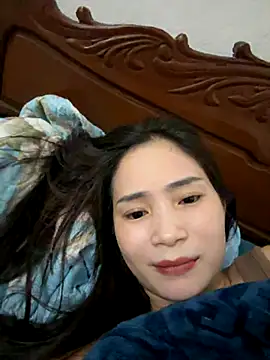 Snapshot of Pig_pig11 chatting on October 29, 1:02 pm Pig pig11 online show from October 29, 1:02 pm