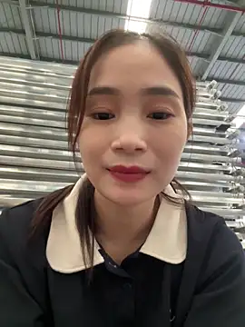 Snapshot of Pig_pig11 chatting on October 30, 5:09 am Pig pig11 online show from October 30, 5:09 am