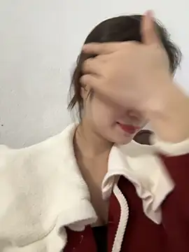 Snapshot of Pig_pig11 chatting on November 4, 2:27 pm Pig pig11 online show from November 4, 2:27 pm