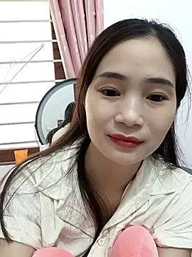 Snapshot of Pig_pig11 chatting on November 16, 1:22 am Pig pig11 online show from November 16, 1:22 am