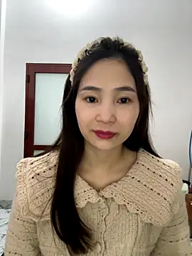 Snapshot of Pig_pig11 chatting on December 15, 11:09 pm Pig pig11 online show from December 15, 11:09 pm