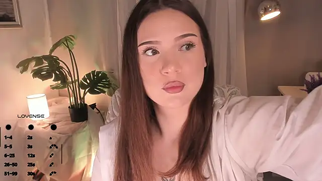 Snapshot of AustinClowerd chatting on November 8, 7:19 am AustinClowerd online show from November 8, 7:19 am