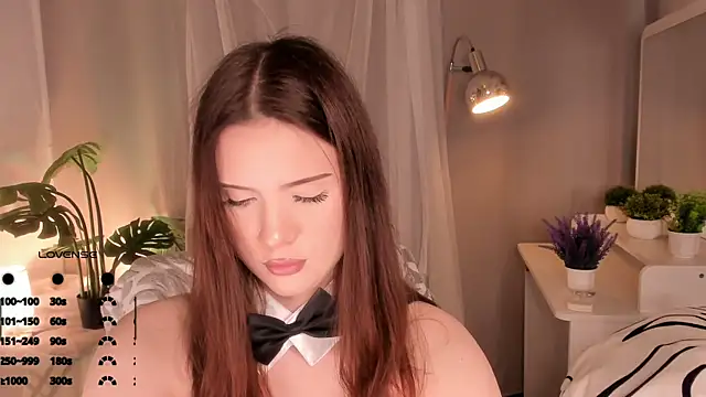 Snapshot of AustinClowerd chatting on November 9, 7:06 am AustinClowerd online show from November 9, 7:06 am