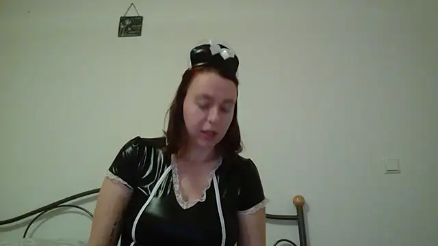 Latexaddictx  online show from November 22, 8:08 pm