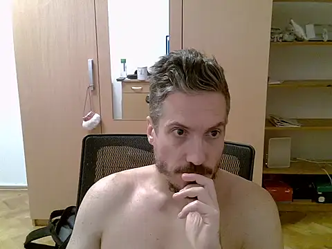 delayclose   online show from October 23, 5:12 pm