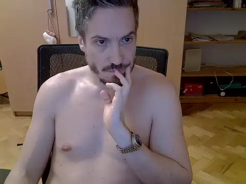 Snapshot of delayclose__ chatting on February 6, 4:10 pm delayclose online show from February 6, 4:10 pm