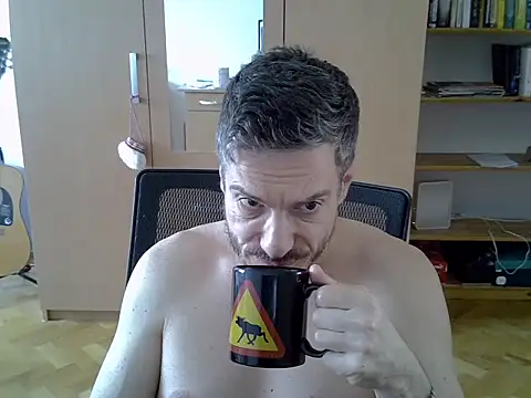 Snapshot of delayclose__ chatting on March 8, 1:59 pm delayclose online show from March 8, 1:59 pm