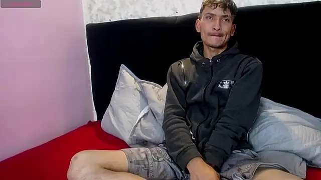 Snapshot of SavageLover_ chatting on November 30, 4:27 am SavageLover online show from November 30, 4:27 am