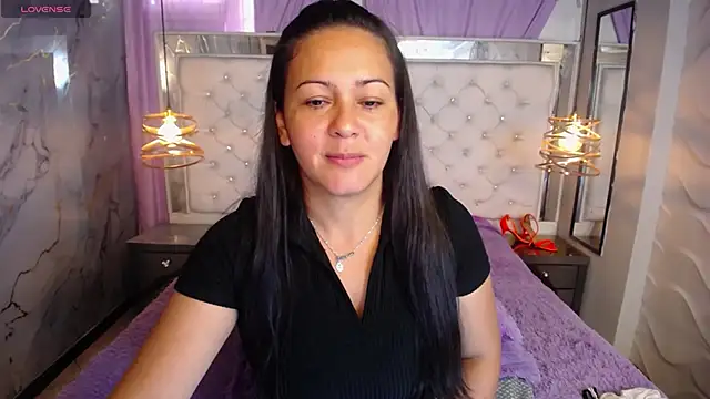 Snapshot of Melissa-roberts chatting on November 22, 2:38 pm Melissa-roberts online show from November 22, 2:38 pm