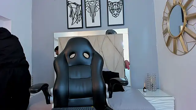 adams bobby online show from November 27, 11:34 am