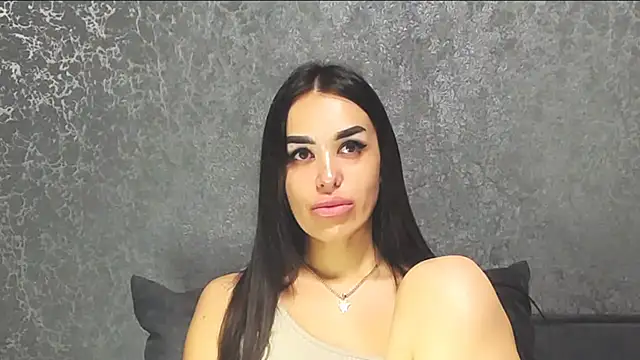 velvetveyraX online show from April 26, 3:42 pm