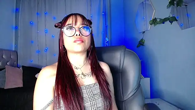 Snapshot of LittleNathy_ chatting on November 4, 11:31 am LittleNathy online show from November 4, 11:31 am