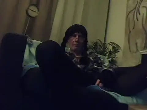 Snapshot of MannenKut chatting on November 26, 1:39 am MannenKut online show from November 26, 1:39 am