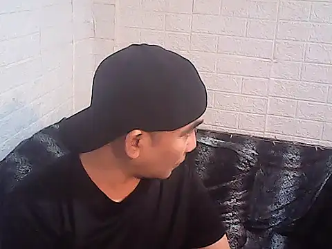 Snapshot of yourasiandesire69 chatting on November 25, 1:00 pm yourasiandesire69 online show from November 25, 1:00 pm