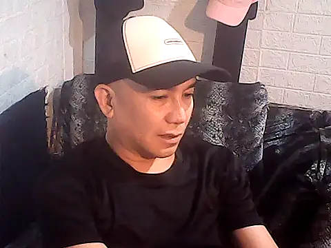 Snapshot of yourasiandesire69 chatting on November 30, 10:14 pm yourasiandesire69 online show from November 30, 10:14 pm