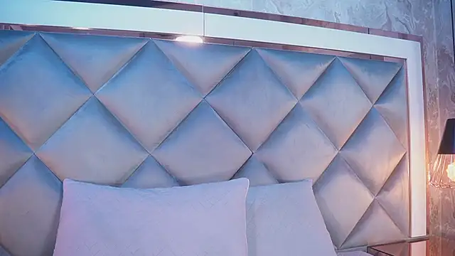  giggy 2 online show from April 8, 11:43 am