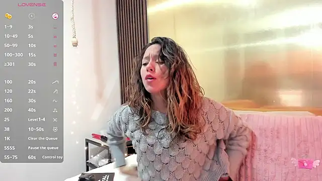 Snapshot of LunaaMorena chatting on November 25, 1:22 pm LunaaMorena online show from November 25, 1:22 pm