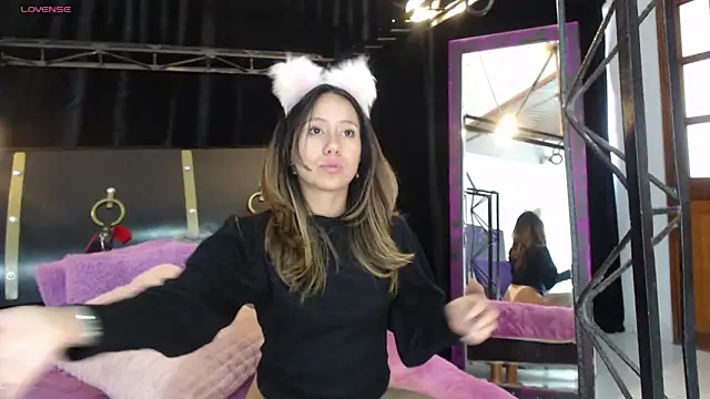 Snapshot of LunaaMorena chatting on November 29, 1:36 pm LunaaMorena online show from November 29, 1:36 pm