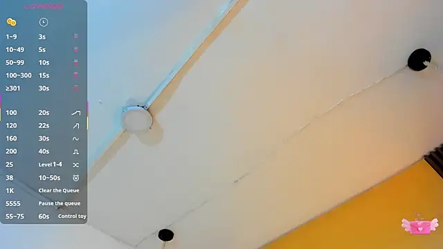 Snapshot of LunaaMorena chatting on December 3, 1:20 pm LunaaMorena online show from December 3, 1:20 pm