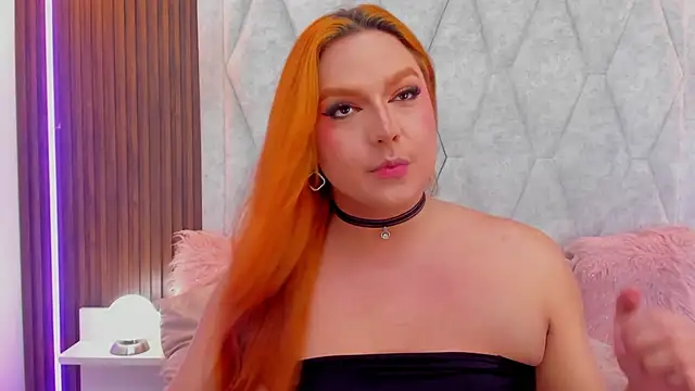 Snapshot of IrinaaVega chatting on February 5, 11:20 pm IrinaaVega online show from February 5, 11:20 pm