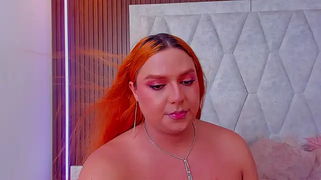 Snapshot of IrinaaVega chatting on February 22, 6:39 pm IrinaaVega online show from February 22, 6:39 pm