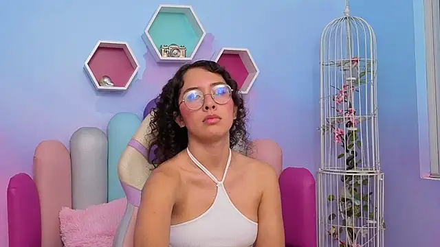 Snapshot of Sasha-Monroe chatting on October 26, 11:09 pm Sasha-Monroe online show from October 26, 11:09 pm