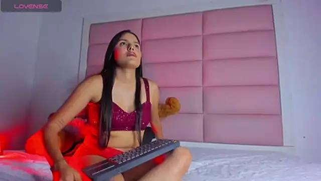 Snapshot of Cattalina_25 chatting on November 5, 7:58 pm Cattalina 25 online show from November 5, 7:58 pm