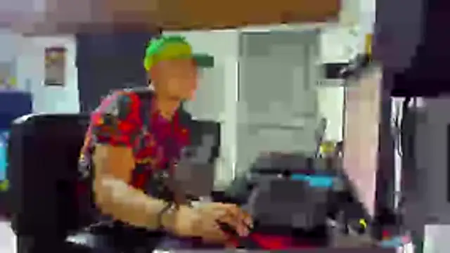 Malek Ivonny online show from November 6, 11:37 pm