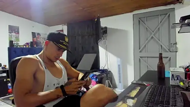 Malek Ivonny online show from February 12, 11:11 pm