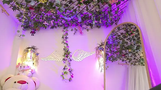 ISA NIXON online show from March 10, 11:21 pm