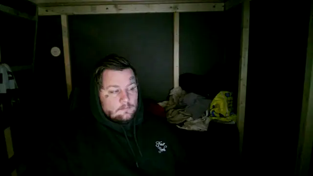 Snapshot of SWEDEN933 chatting on October 24, 2:52 am SWEDEN933 online show from October 24, 2:52 am