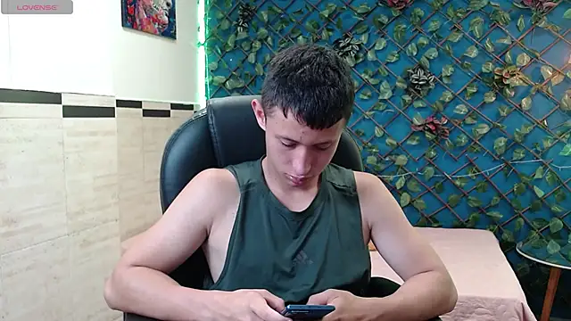 Garuo 18 online show from November 9, 3:16 am