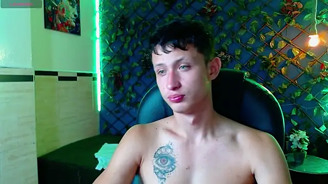 Garuo 18 online show from December 19, 2:07 am