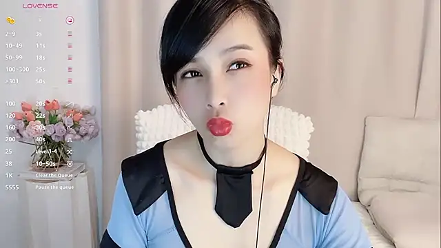 Snapshot of -Jenny-666- chatting on November 30, 2:21 pm -Jenny-666- online show from November 30, 2:21 pm