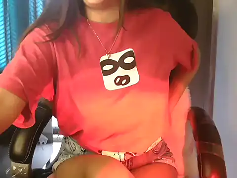 Snapshot of Sweet_sofie_01 chatting on November 9, 7:39 am Sweet sofie 01 online show from November 9, 7:39 am