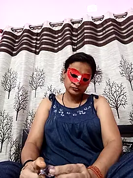 Hotty girl25 online show from November 1, 12:18 pm