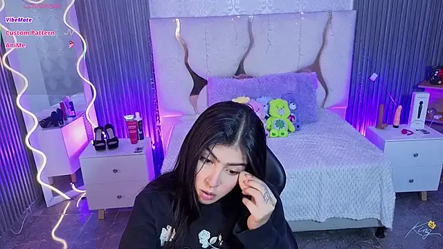 MAIILY TAY online show from February 6, 12:08 pm