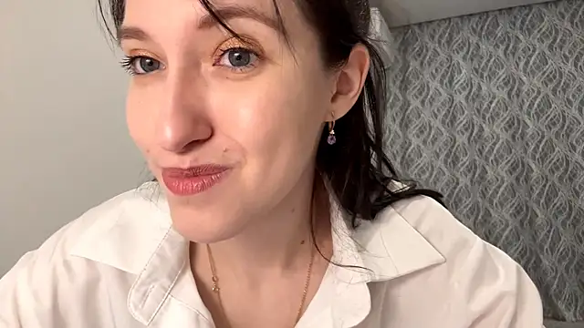 Snapshot of MerrillYeast chatting on November 9, 8:51 pm MerrillYeast online show from November 9, 8:51 pm