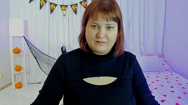 Snapshot of KendallRoie chatting on November 2, 9:22 am KendallRoie online show from November 2, 9:22 am