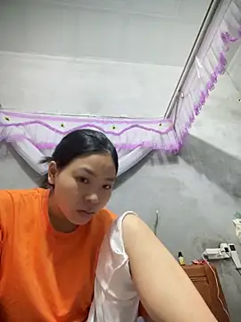 Milk xx online show from November 12, 1:22 pm