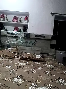 Snapshot of Best_couple2001 chatting on November 23, 7:08 am Best couple2001 online show from November 23, 7:08 am